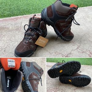 Hi Tec- Vibram- ishield *NEW* Hiking Boots